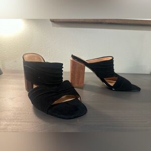 Halston heritage Size 7 heels